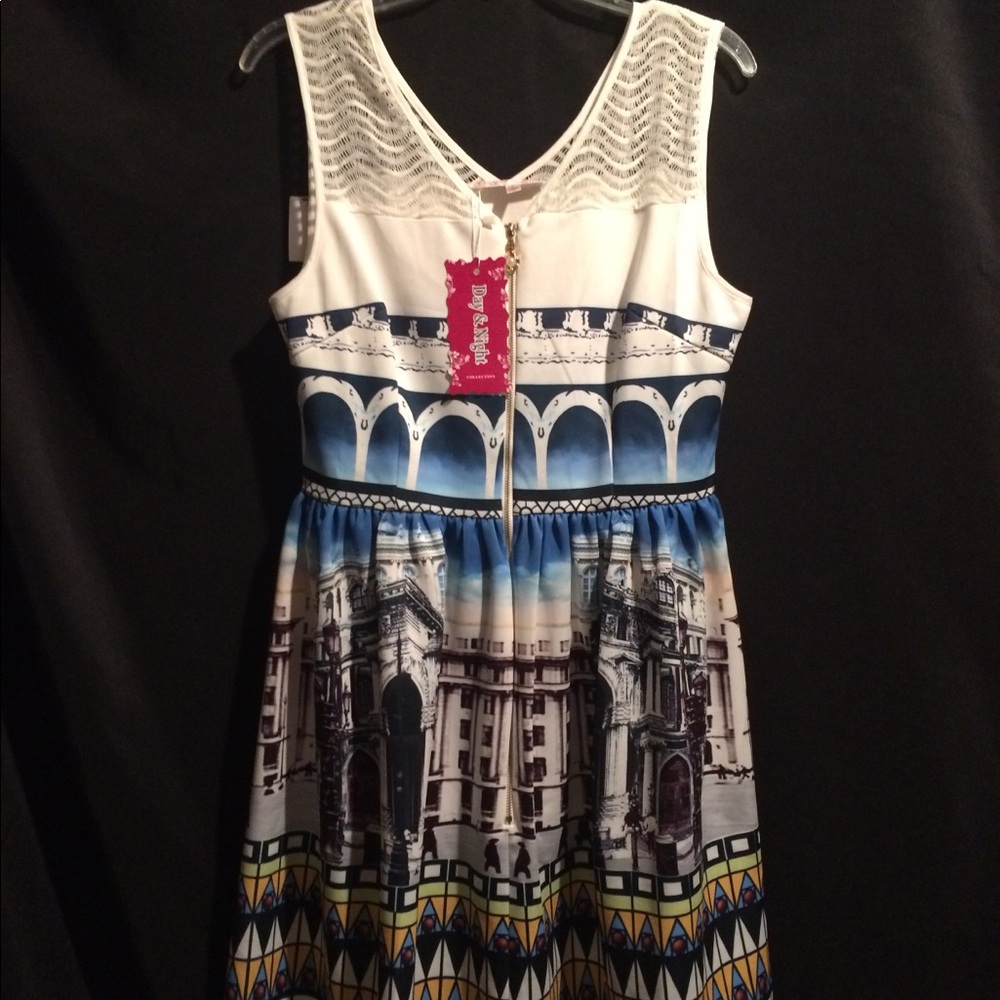 NWT Day & Night Architecture Print Sleeveless Dress